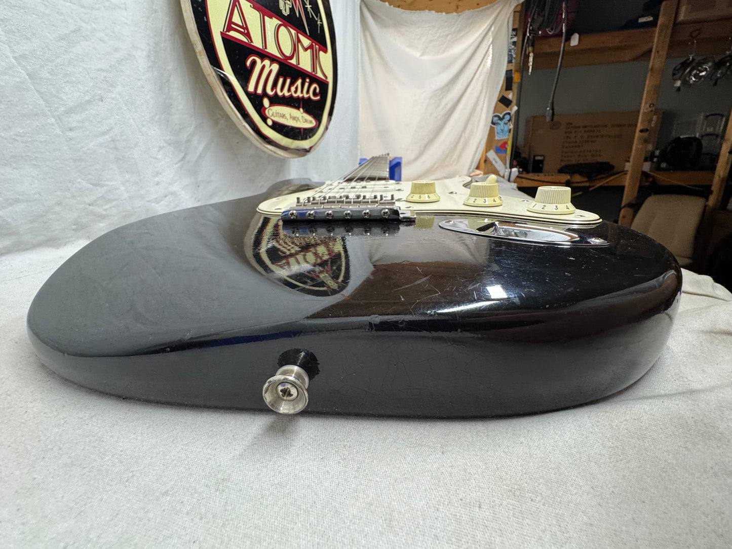 Fender USA Vintage Series '62 1962 Stratocaster Guitar with Case pot codes date to 1988 - Black / Rosewood fingerboard