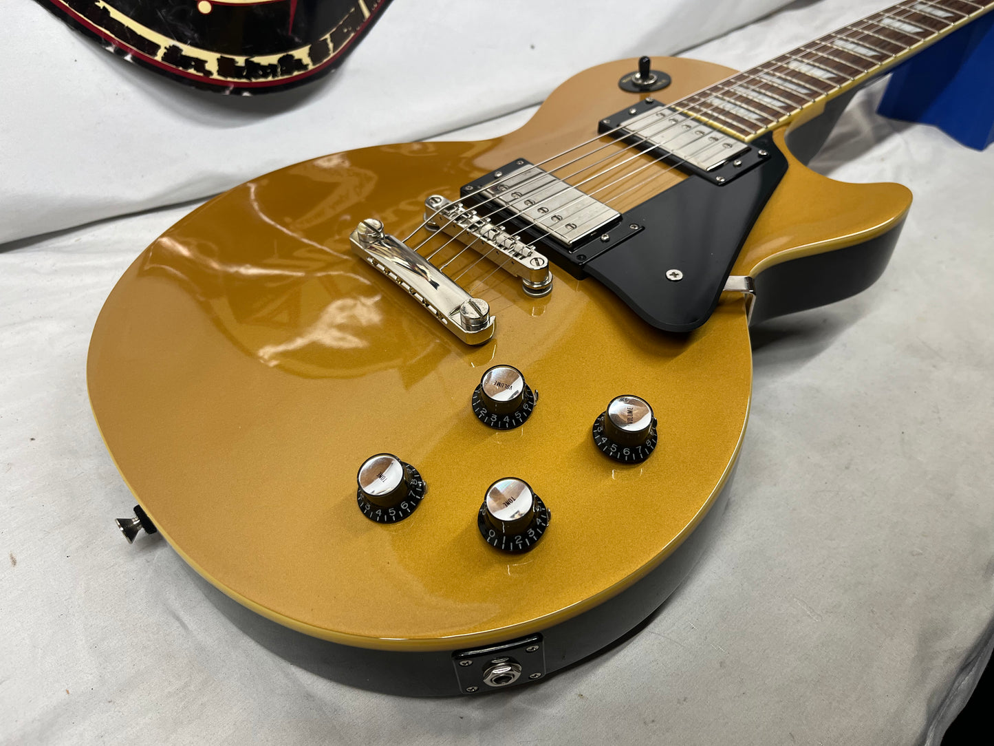 Epiphone Joe Bonamassa Singature Les Paul Singlecut Electric Guitar with Case - Goldtop