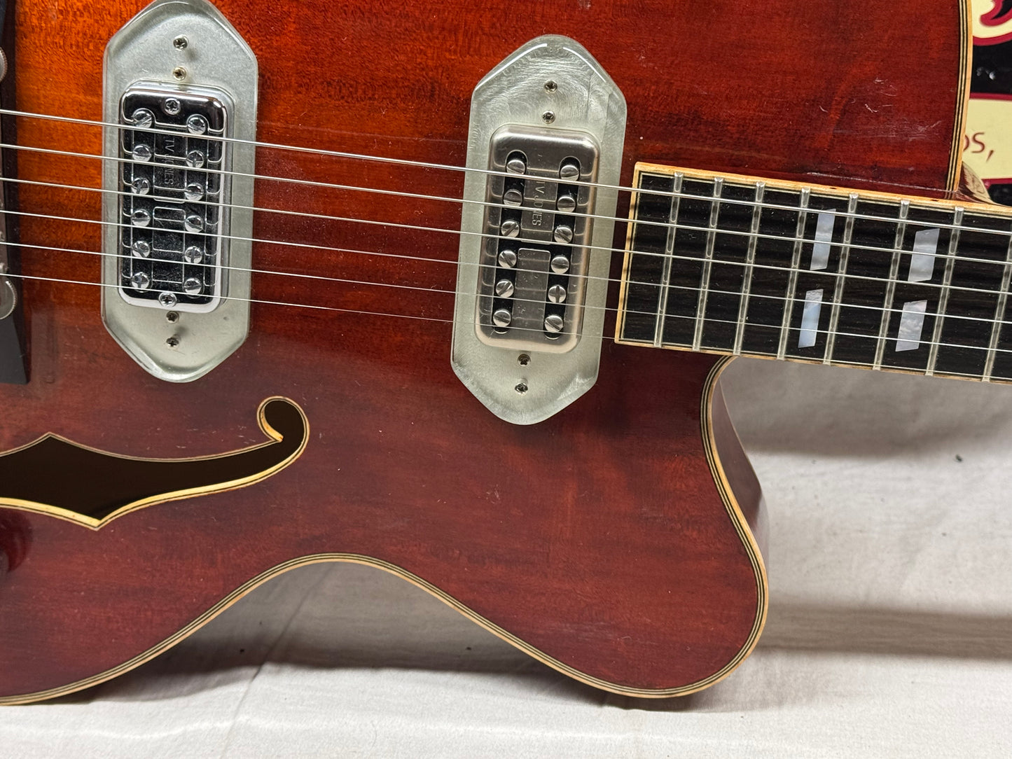 Eastman T58/V t 58 Archtop Hollowbody Guitar with Case