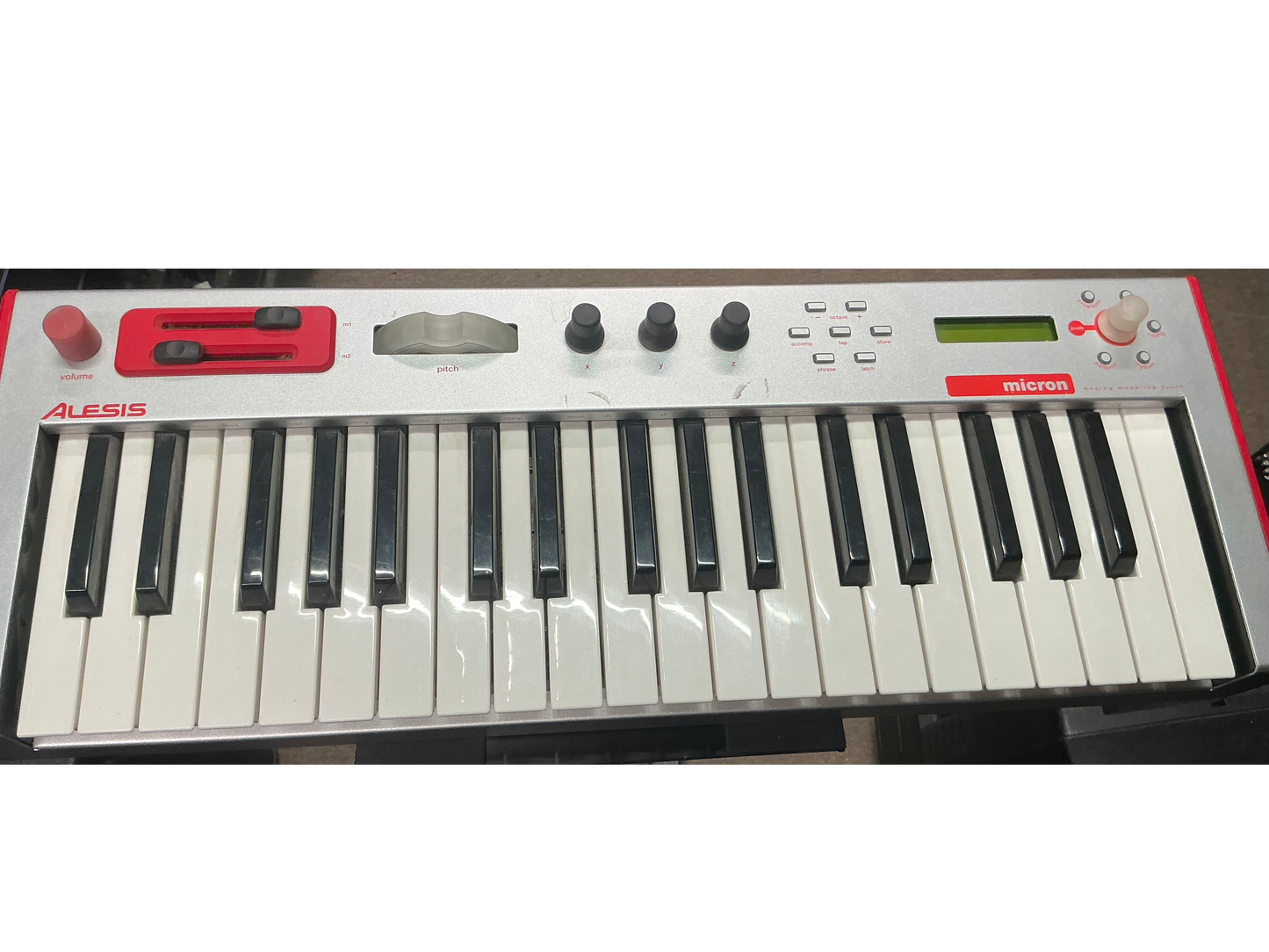 Alesis Micron Analog Modeling Synthesizer Keyboard