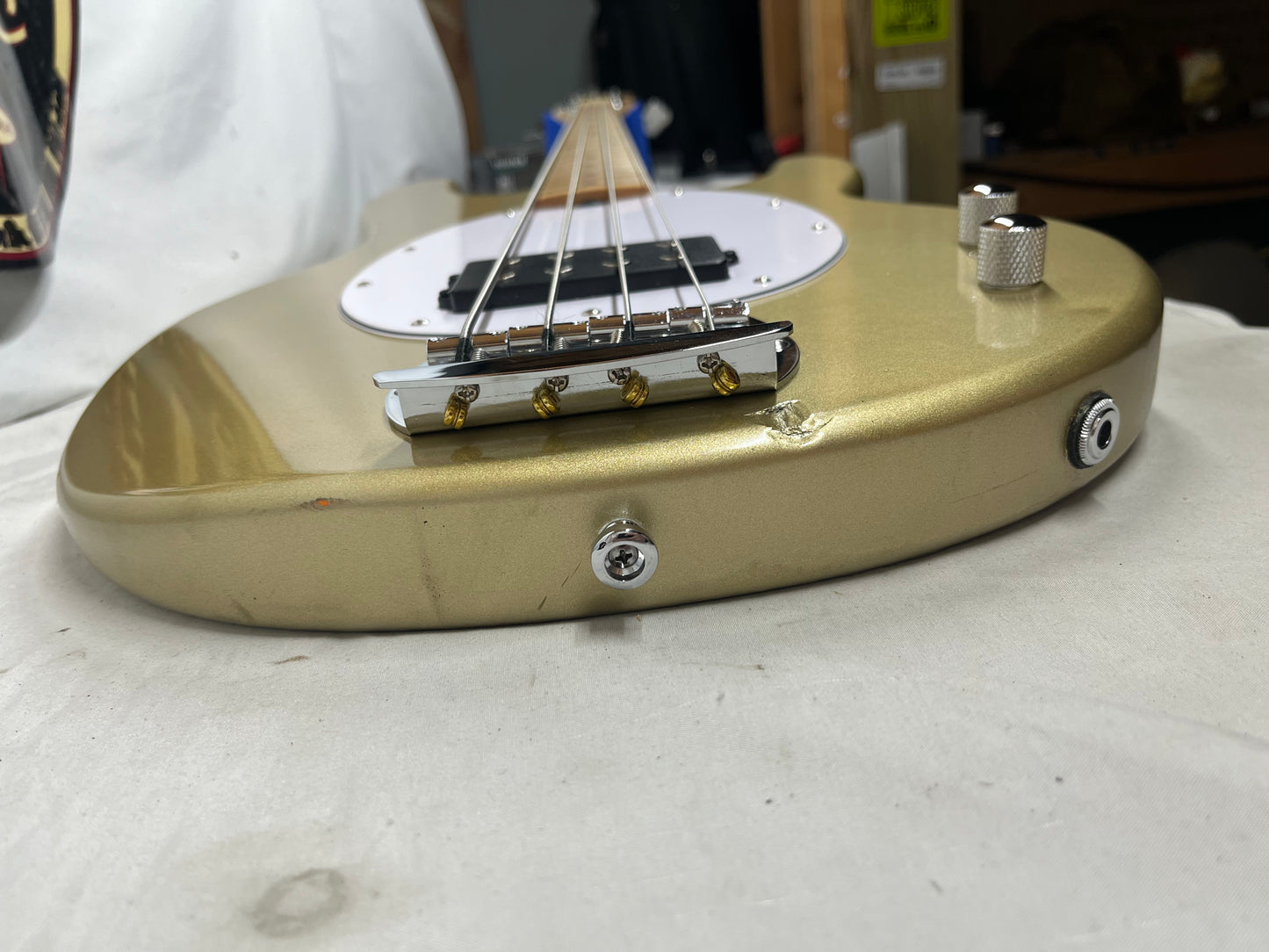Sterling Intro Series Music Man Stingray 4-String Electric Bass