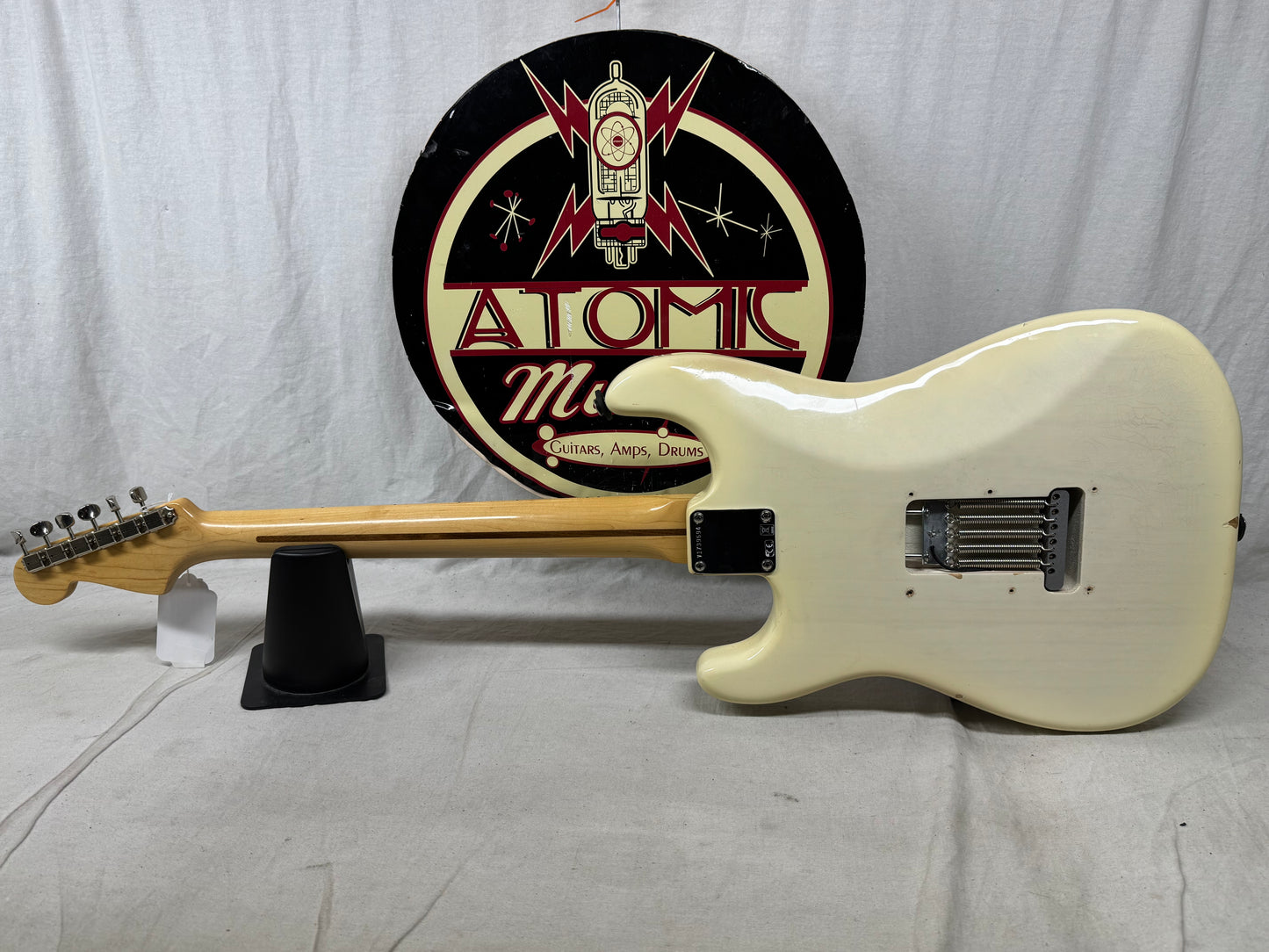Fender American Vintage '56 1956 Stratocaster Guitar 2017 - Aged White Blonde / Maple neck