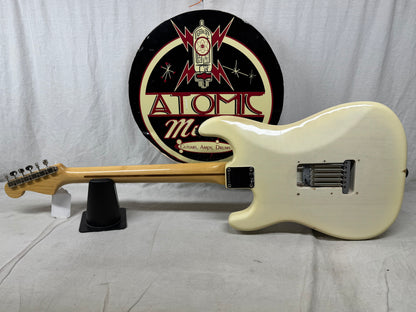 Fender American Vintage '56 1956 Stratocaster Guitar 2017 - Aged White Blonde / Maple neck