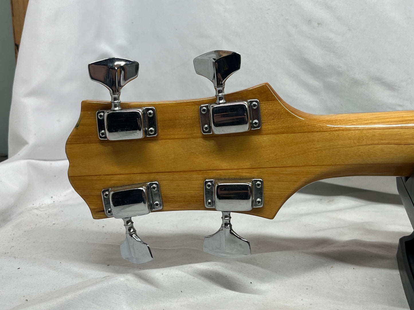 Epiphone ET-280 4-String Doublecut Electric Bass