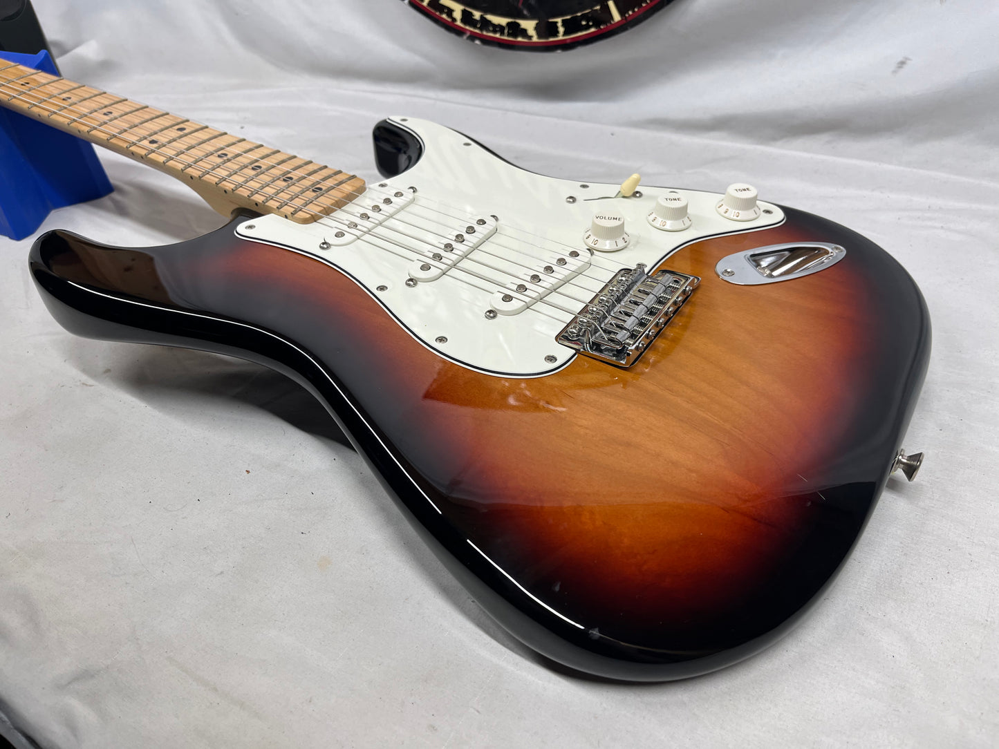 Fender Standard Stratocaster MIM - Made in Mexico Electric Guitar