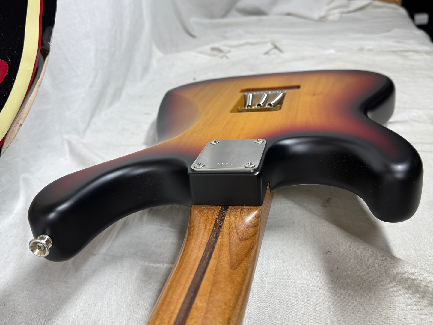 22 Black Guitars S-style Guitar - 3-Color Sunburst