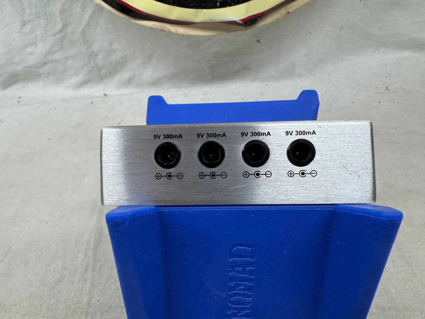MXR M239 Mini Iso-Brick 5-output Mini Isolated Pedal Power Supply - Brick Only!