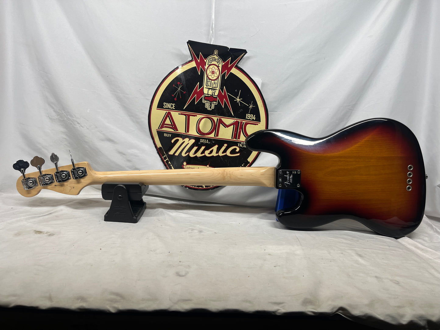 Fender American 4-String Electric Jazz Bass 2007 - 3-Color Sunburst