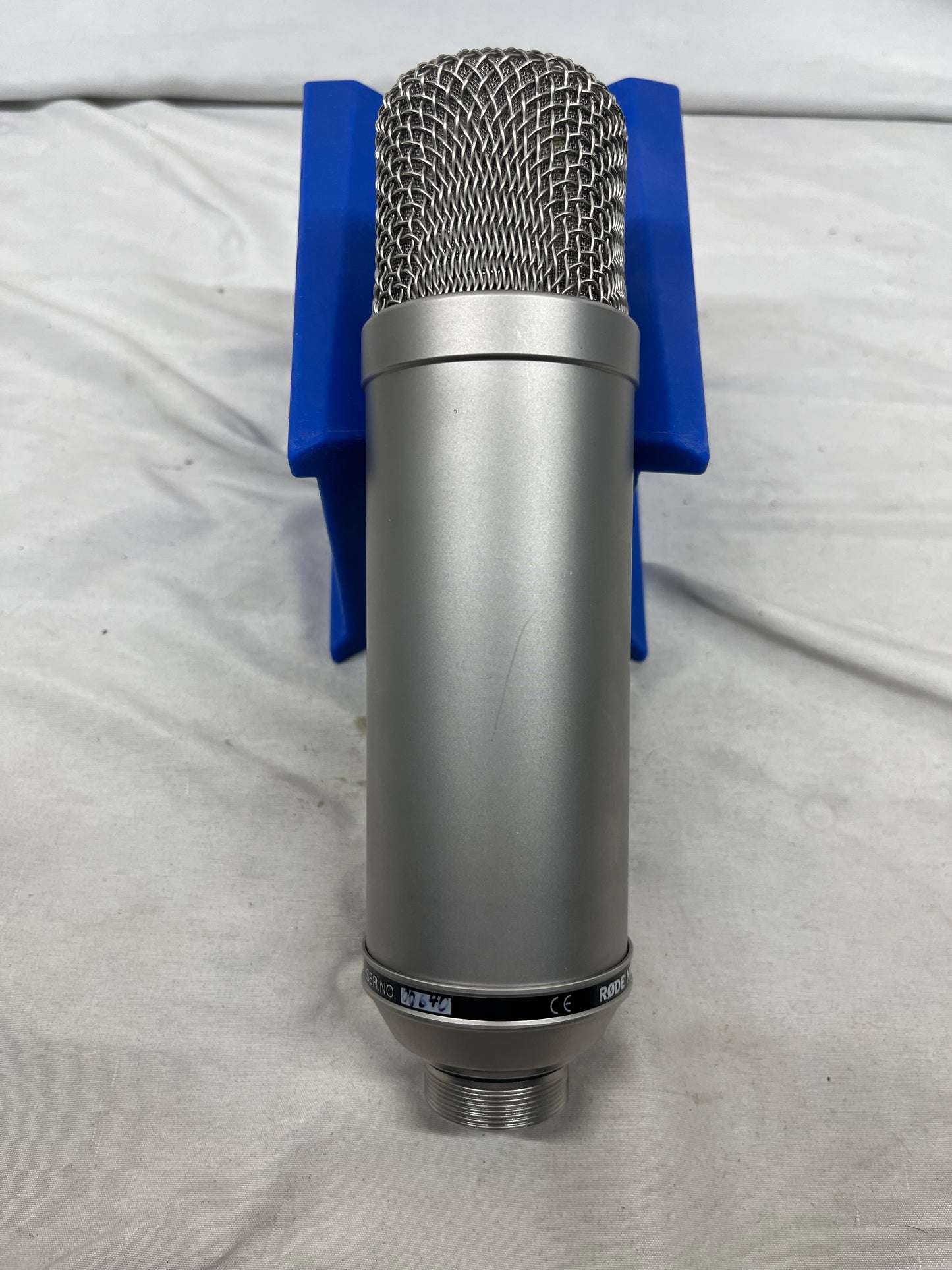 RODE NTV Large Diaphragm Cardioid Tube Condenser Microphone with Case