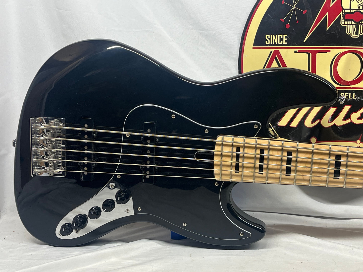 Sire Marcus Miller V7 5-String Doublecut Electric Bass
