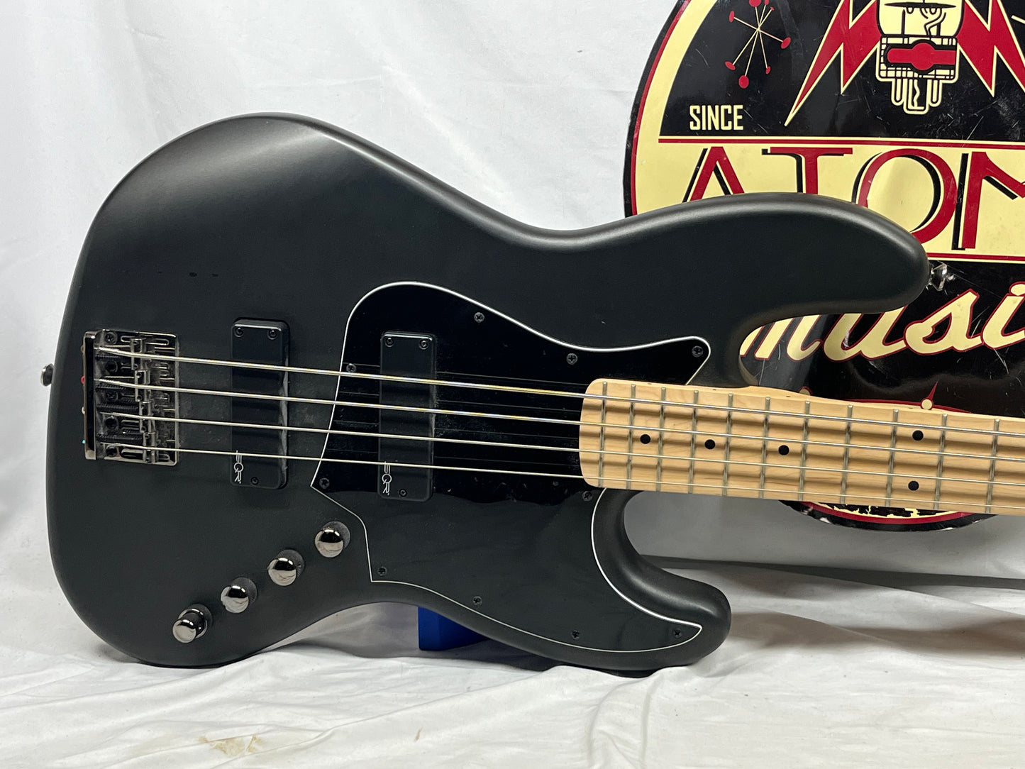Squier Special Run Contemporary Active 4-String Electric Jazz Bass  2021