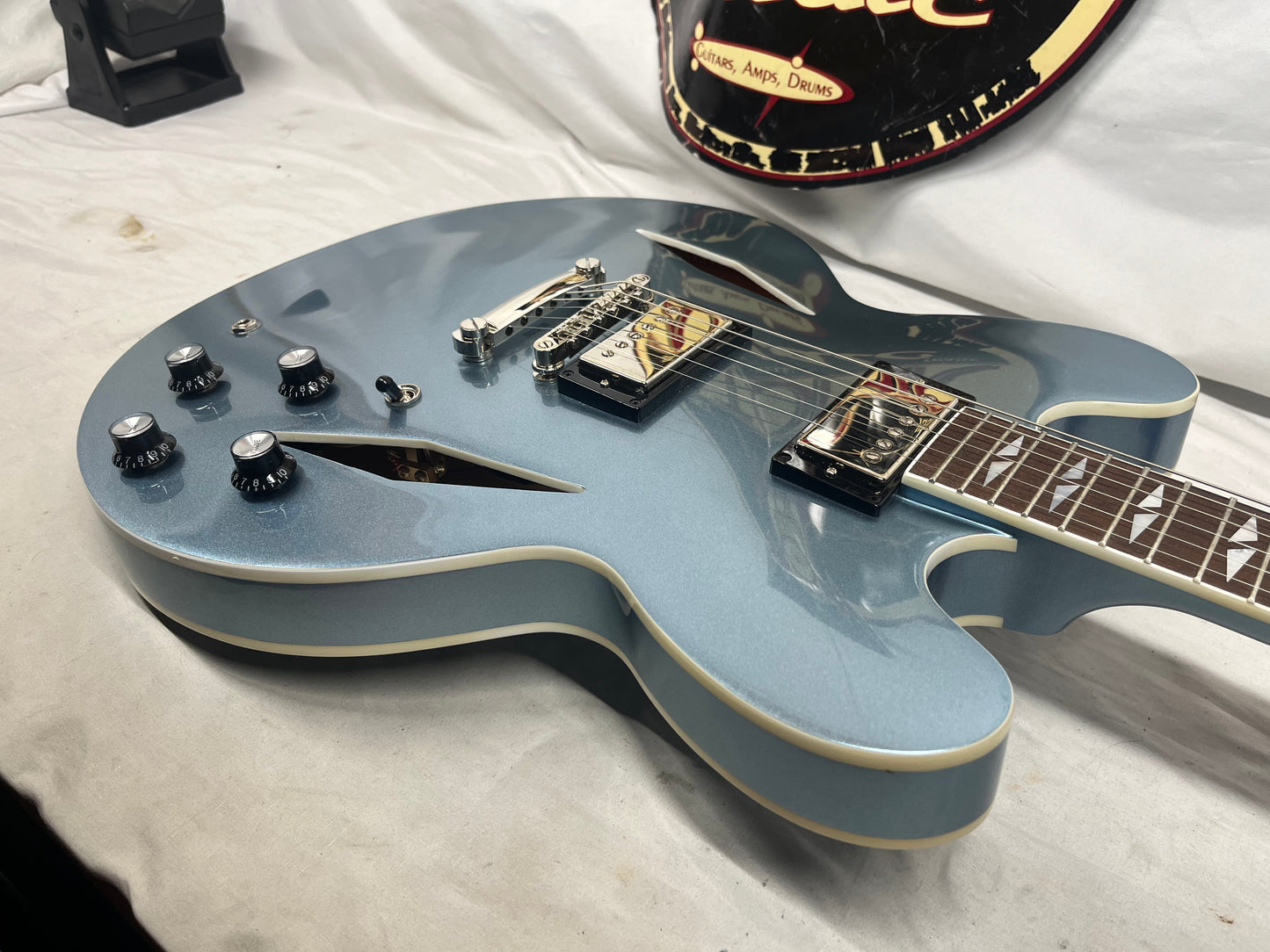 Epiphone Dave Grohl Signature Model DG-335 Semi-Hollow Body Electric Guitar with Original Case