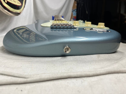 Fender Vintera '60s Stratocaster Strat Electric Guitar MIM - Made in Mexico