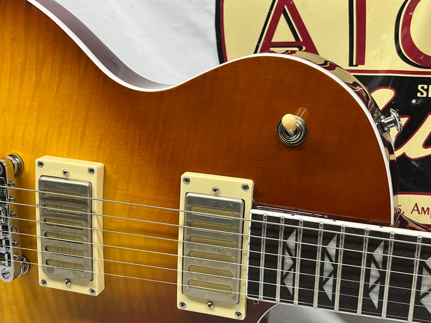 Westcreek Guitars Underdog LP-Style Singlecut Electric Guitar