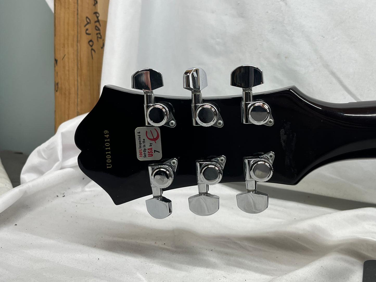 Epiphone Dot Semi-Hollow Body Electric Guitar