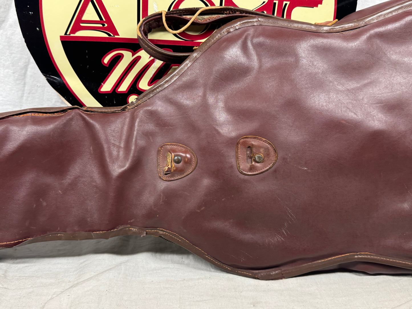 Artistic Products Company (Victoria) Vintage Plasti-Leather (Leather/Vinyl) Gig Bag 1950s - Brown
