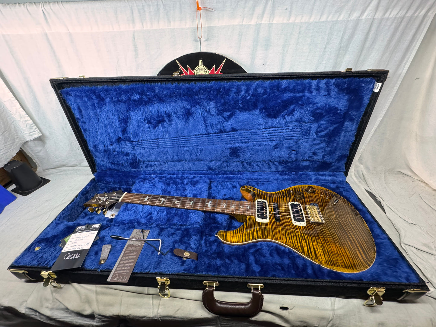 PRS Paul Reed Smith USA Custom Built Wood Library Modern Eagle V 10-Top Guitar with Case 2021 - Yellow Tiger Flame 10 / Brazilian Rosewood
