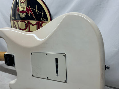 Squier Stratocaster - White