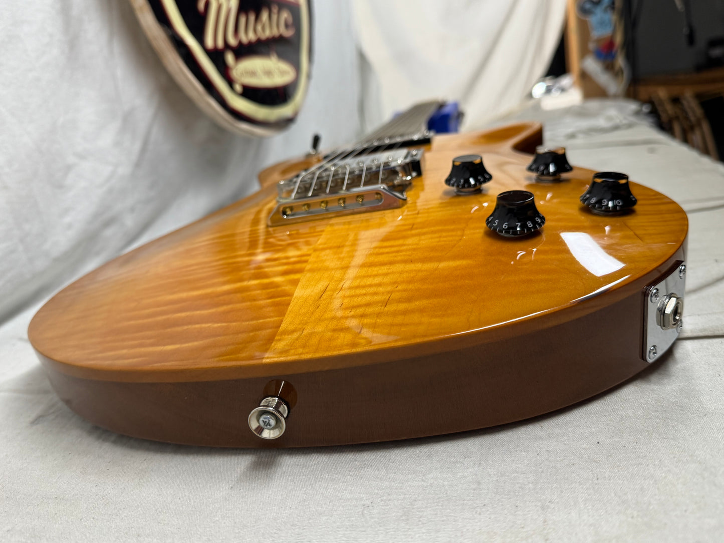 Knaggs Kenai T2 Singlecut Guitar with Case