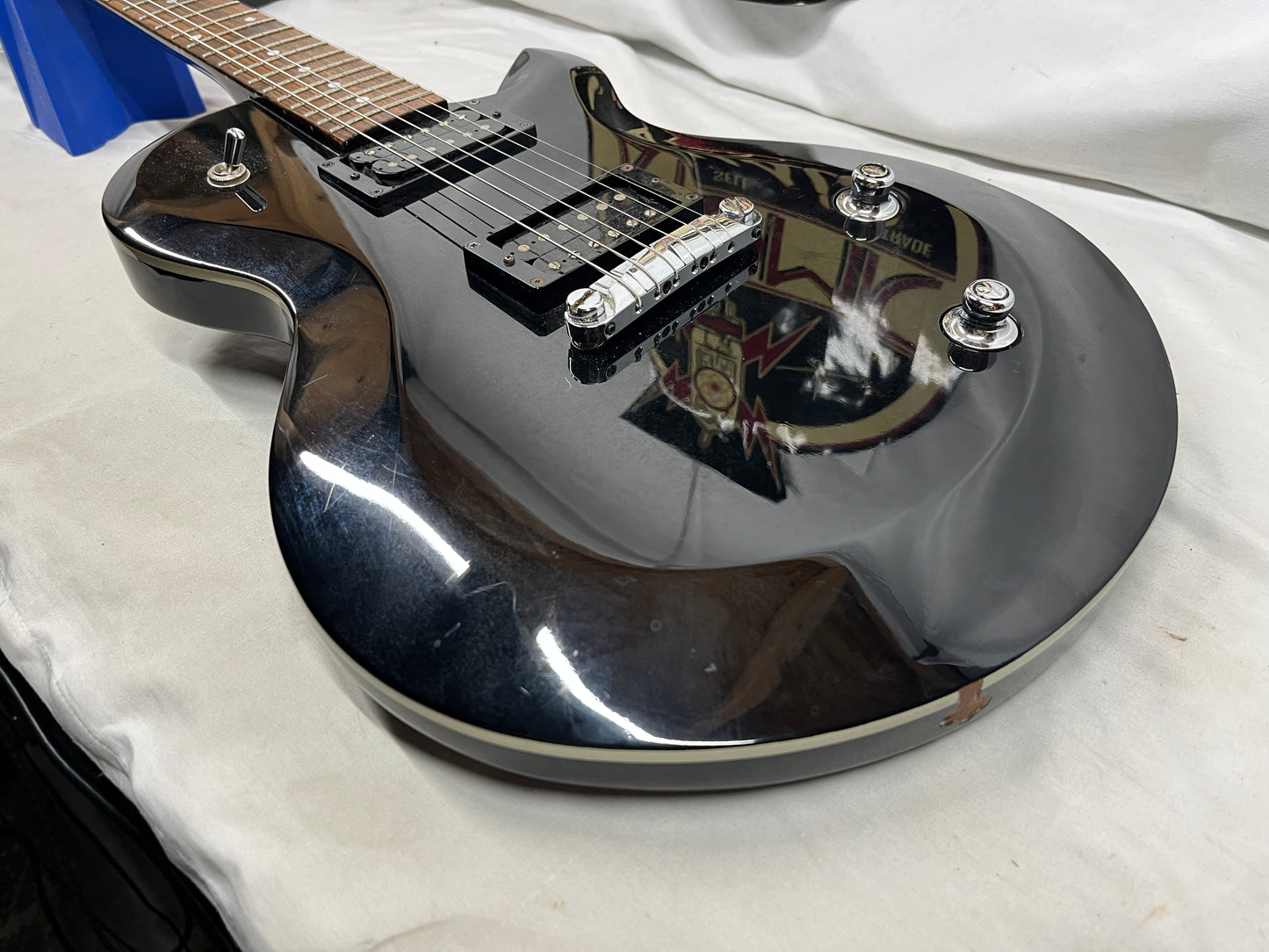 Yamaha AES420 Singlecut Electric Guitar