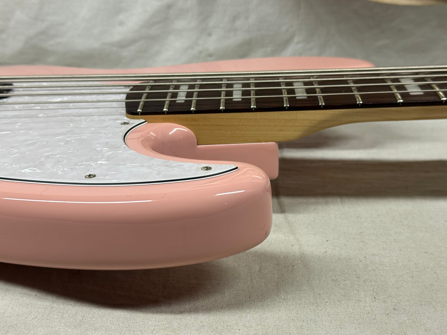 G&L JB-5 jb5 5-string Bass with Case 2021 - Shell Pink