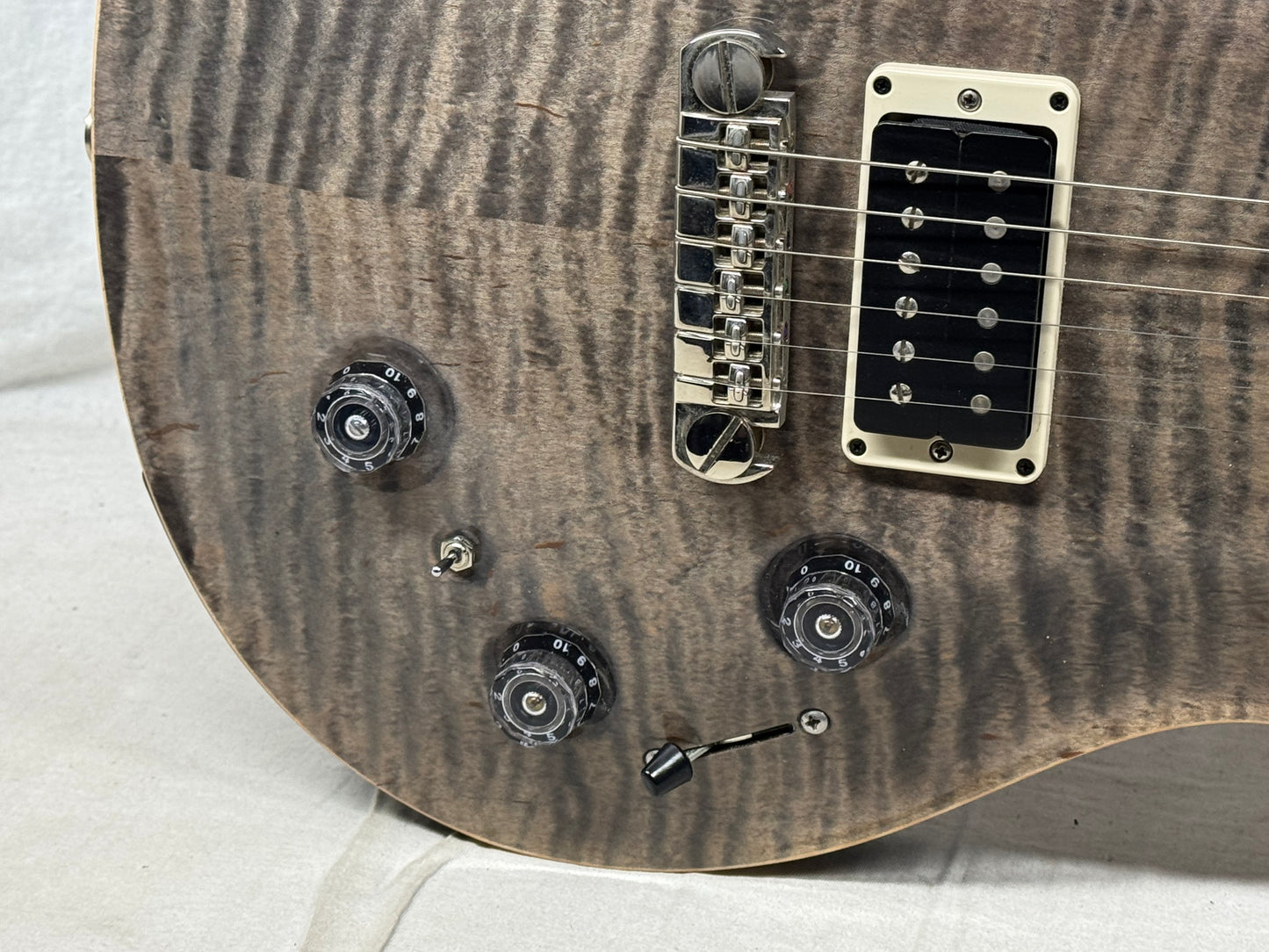 PRS Paul Reed Smith P22 Custom 22 with Piezo Guitar with Case 2012