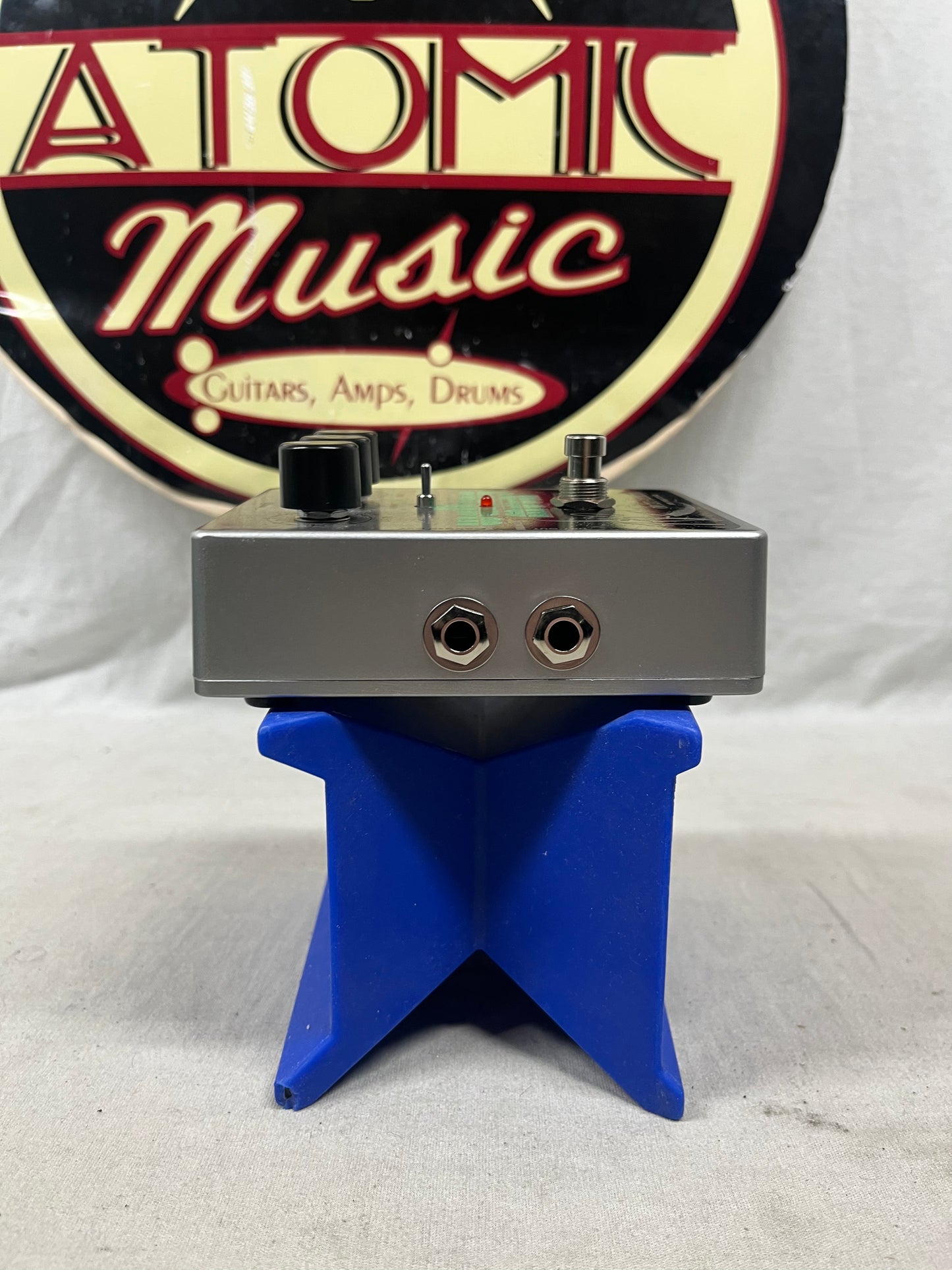 Electro-Harmonix Walking On The Moon Andy Summers Signature Flanger Filter Matrix Pedal with Box