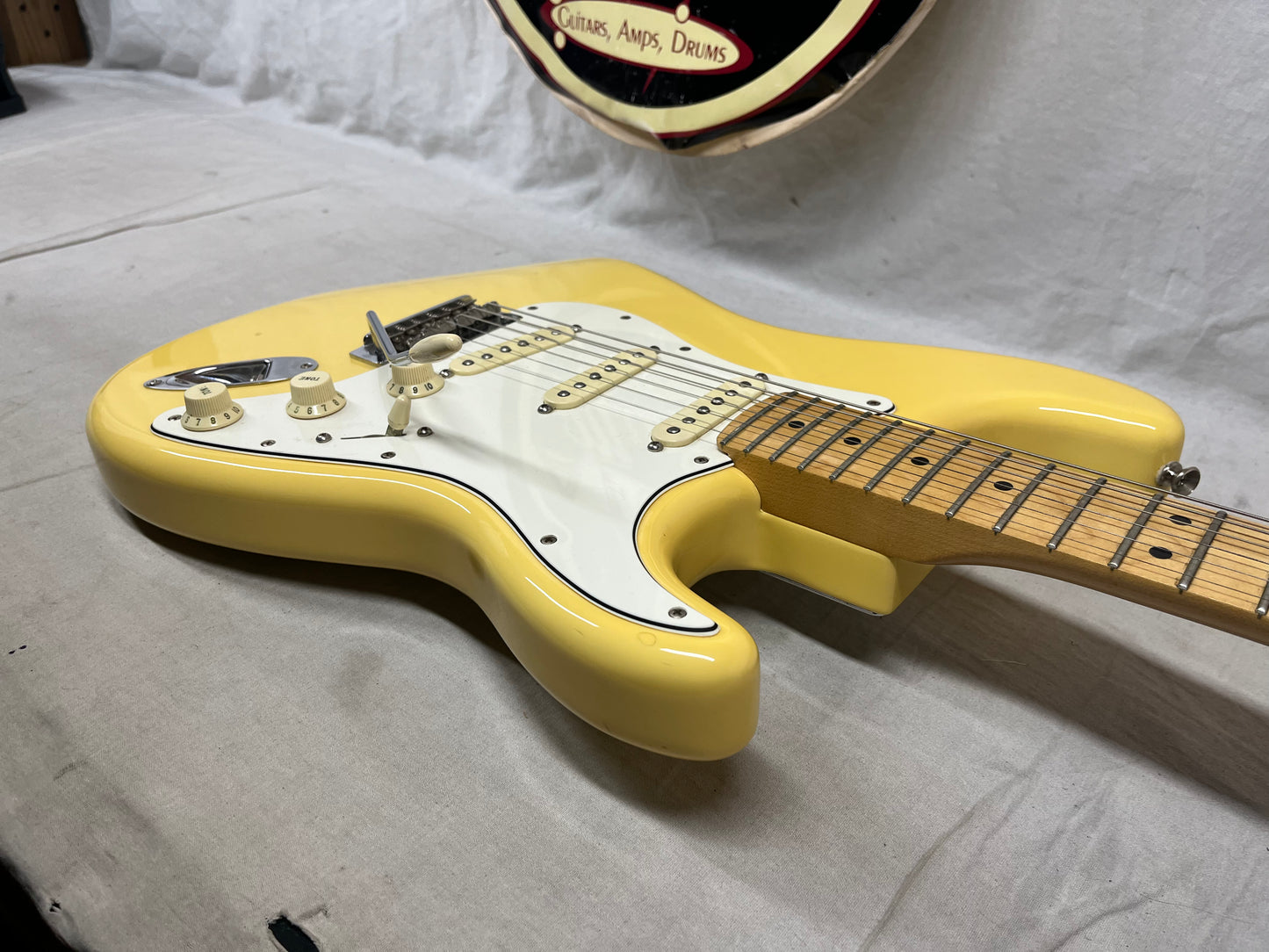 Fender Player Stratocaster Strat Electric Guitar MIM - Made in Mexico - Buttercream