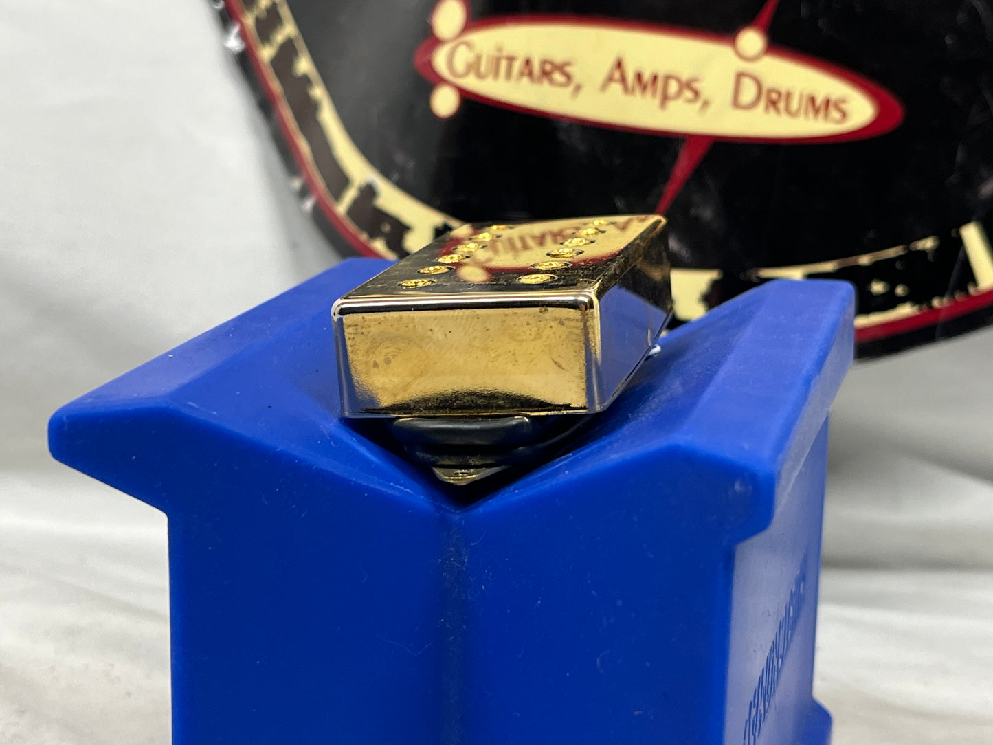 DiMarzio DP100GU Super Distortion Gold Cover Humbucker Pickup