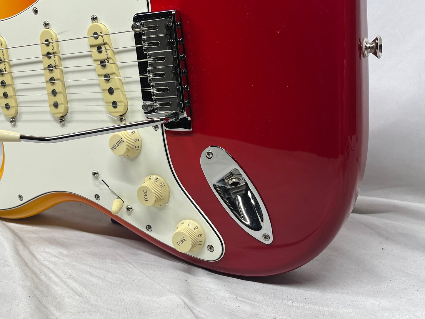 Fender Player Plus Stratocaster Strat Left-Handed Lefty Electric Guitar MIM - Made in Mexico - Tequila Sunrise