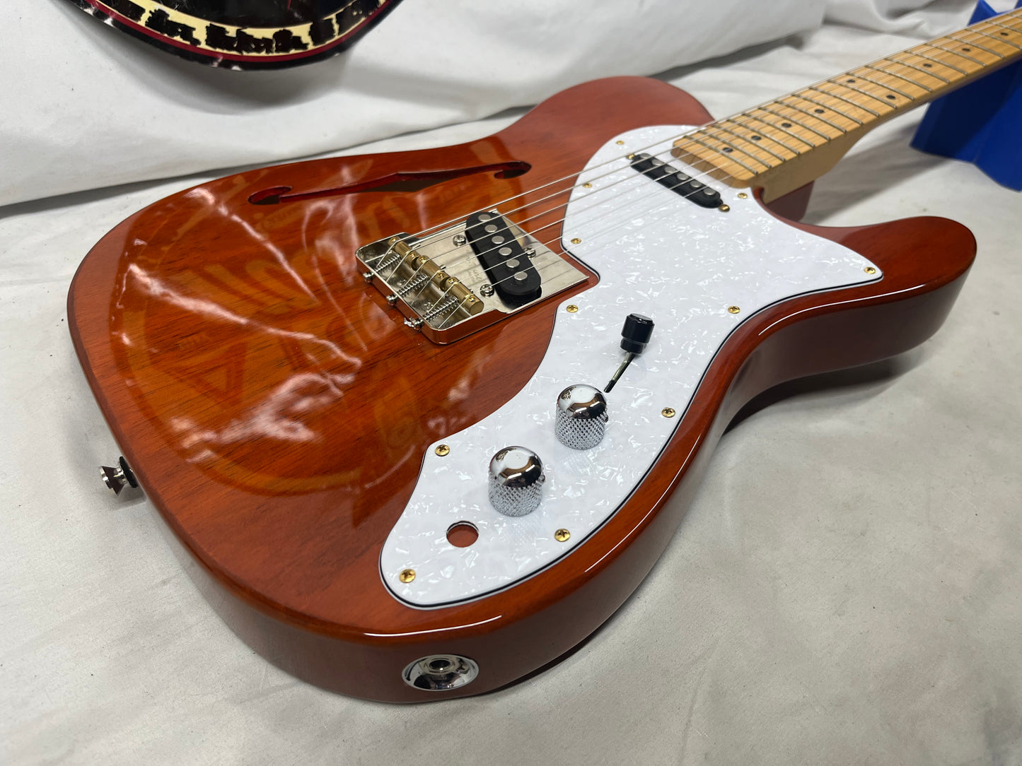 Squier Classic Vibes '60s Telecaster Tele Semi-Hollow Body Electric Guitar