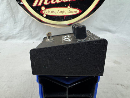 ProCo The Rat 2 Distortion Pedal - modified by Kinnatone - LM308 OpAmp Chip - missing rubber feet