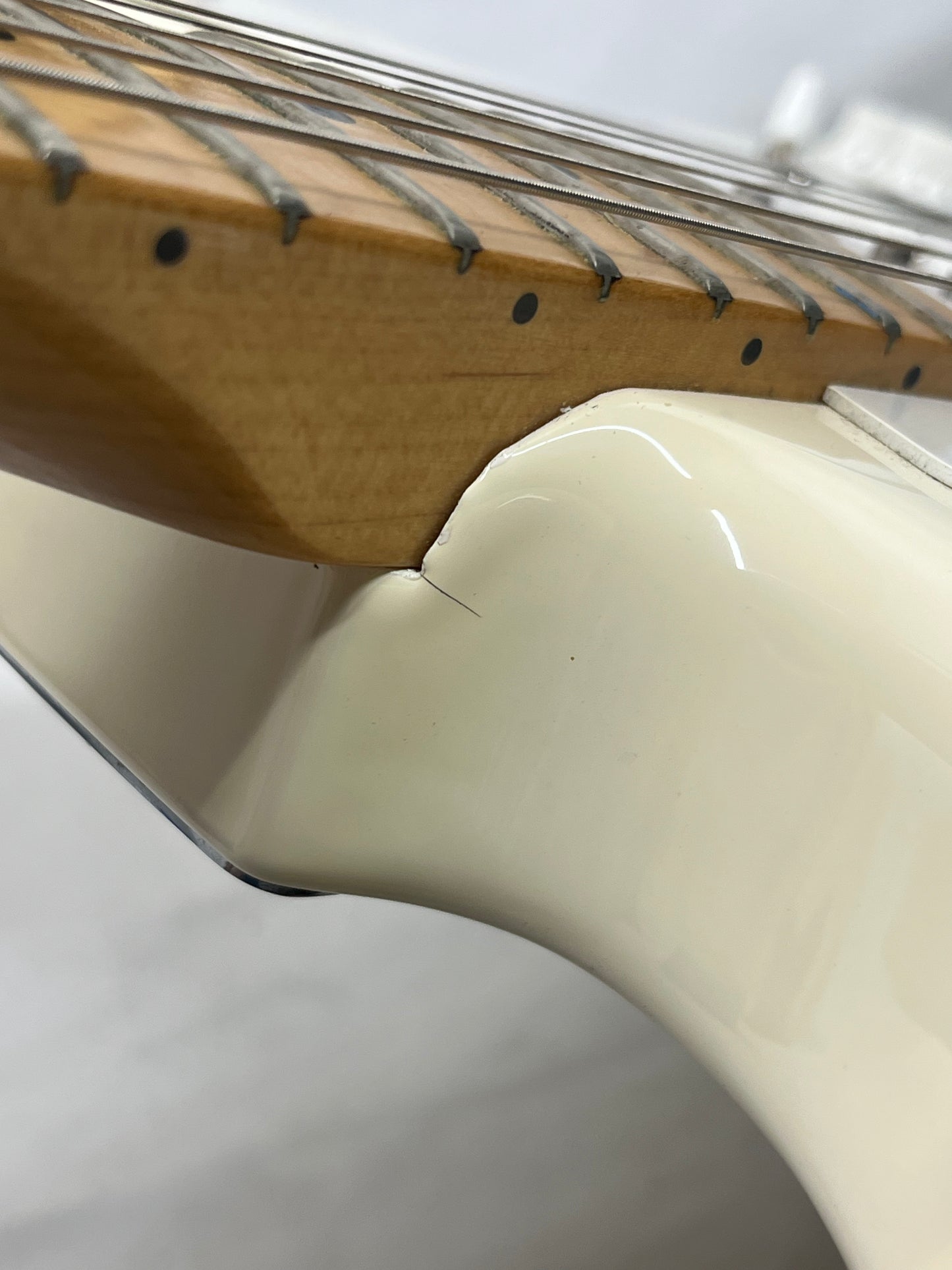 Fender Jimmie-Vaughn Tex-Mex Stratocaster Strat Electric Guitar MIM - Made in Mexico - Olympic White