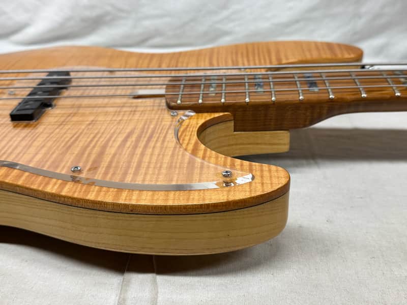 Sire Marcus Miller V10 J-style 4-string Bass - Image 16