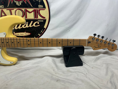 Fender Player Stratocaster Guitar 2019 - Buttercream / Maple neck