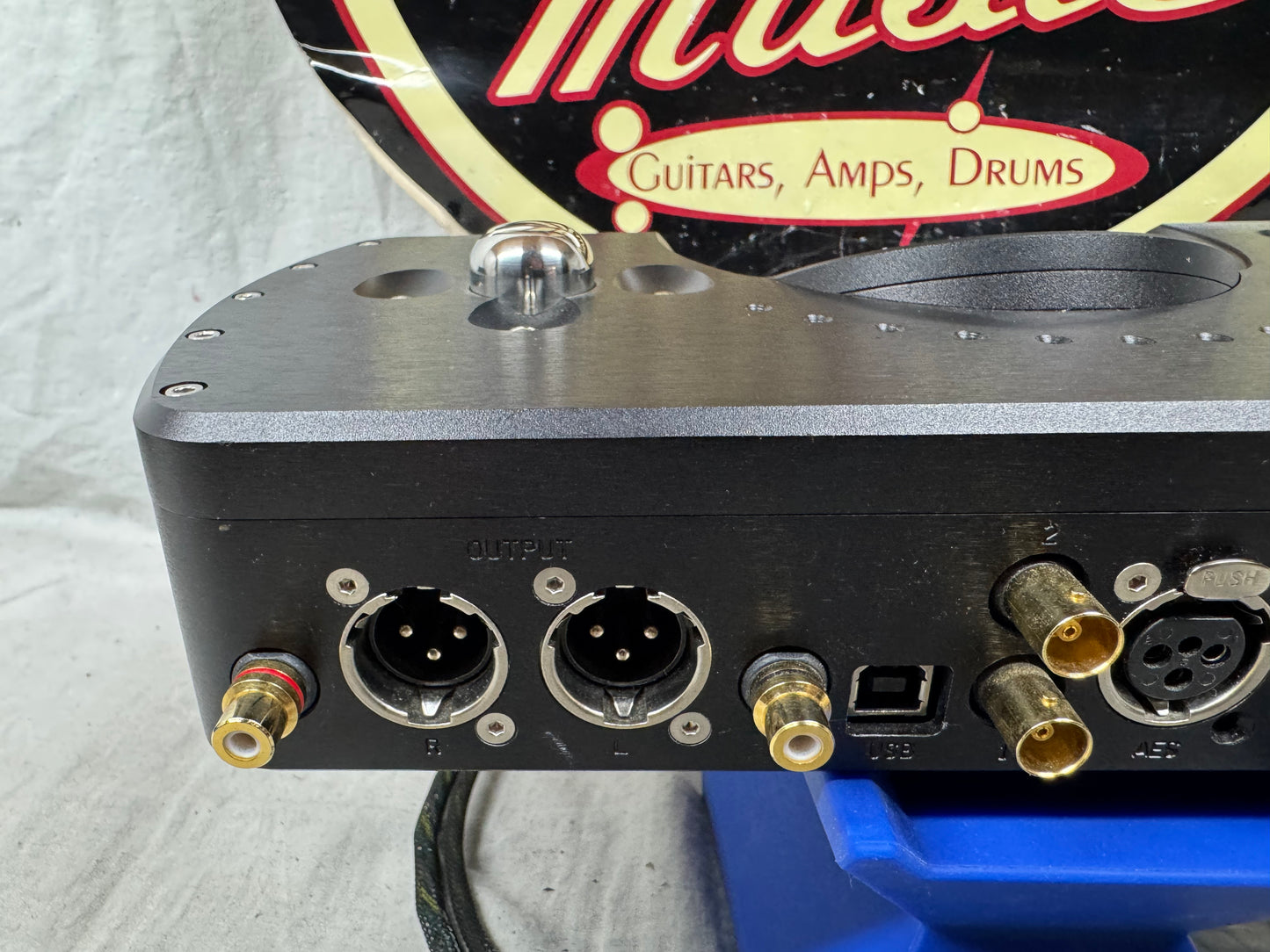 Chord Electronics Choral Range DAVE - Digital to Analog Veritas in Extremis - Reference DAC Digital to Analog Converter Preamplifier Preamp Headphone Amplifier with Power Supplies