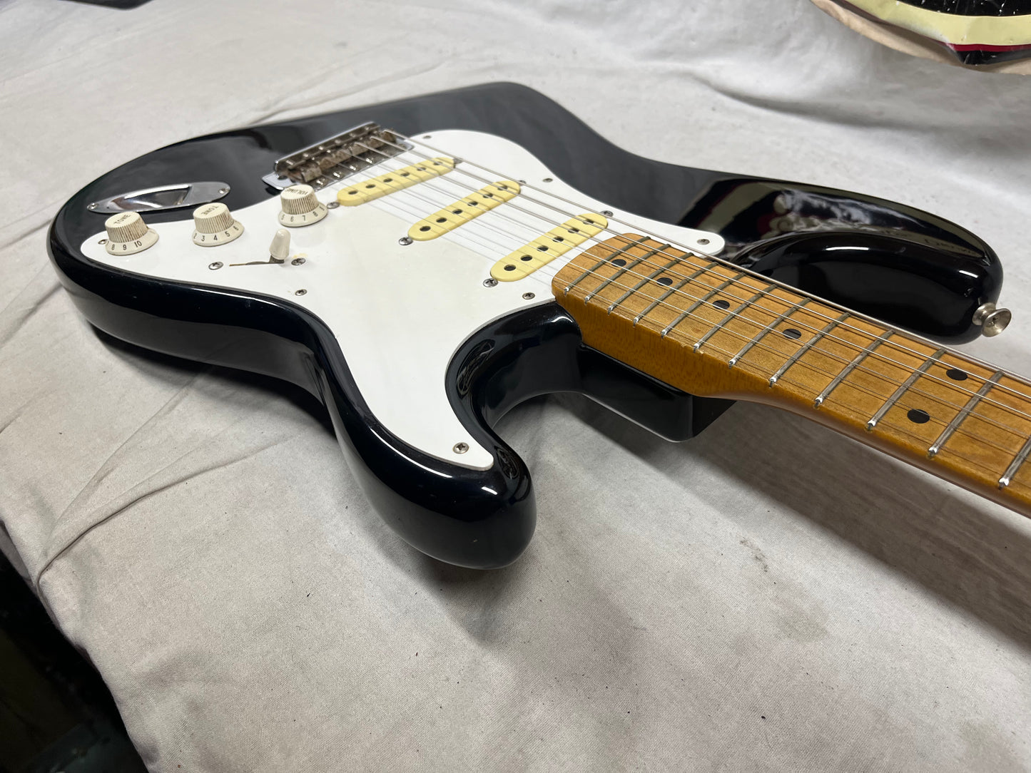 Fender ST-57 ST57 Stratocaster Electric Guitar MIJ - Made in Japan