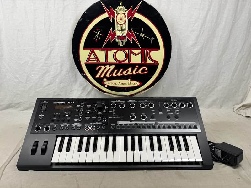 Roland JD-Xi Synthesizer Keyboard with Power Supply