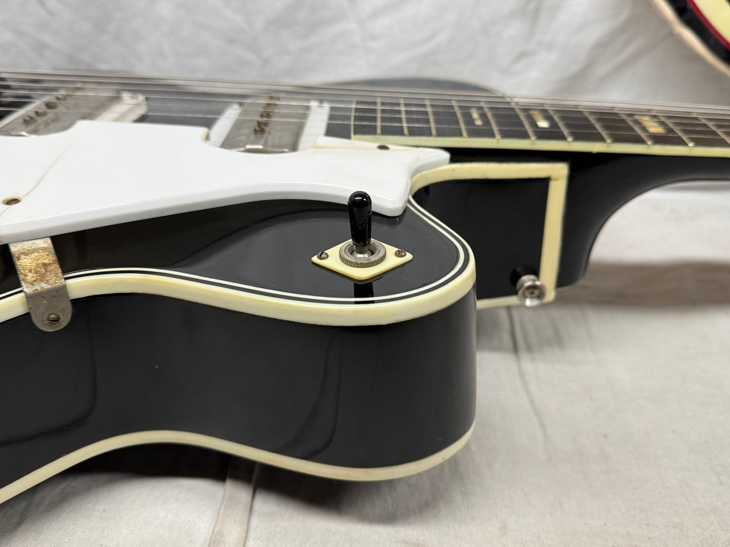 Sears Silvertone H1427 Espanada Archtop Hollowbody Guitar with Case 1965