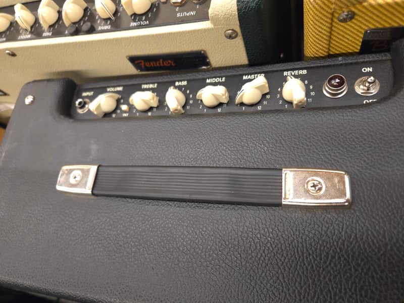 Fender Blues Junior IV 15-Watt 1x12" Guitar Combo - Image 2