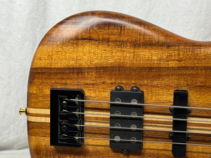 Carvin USA LB-70P lb 70 p lb70p 4-string Bass with Case