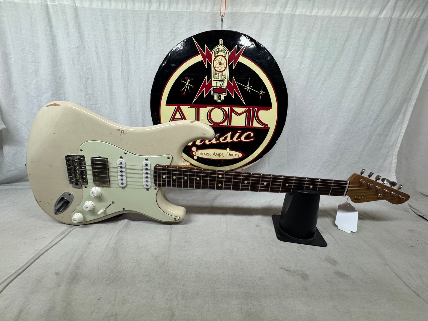 LsL Instruments Saticoy HSS (22 fret) Guitar with Case - Vintage Cream