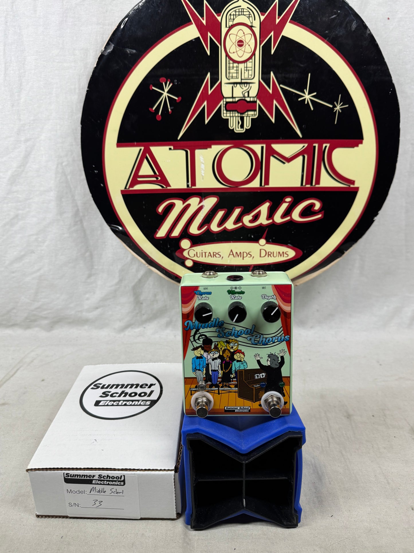 Summer School Electronics Middle School Chorus Vibrato Pedal with Box