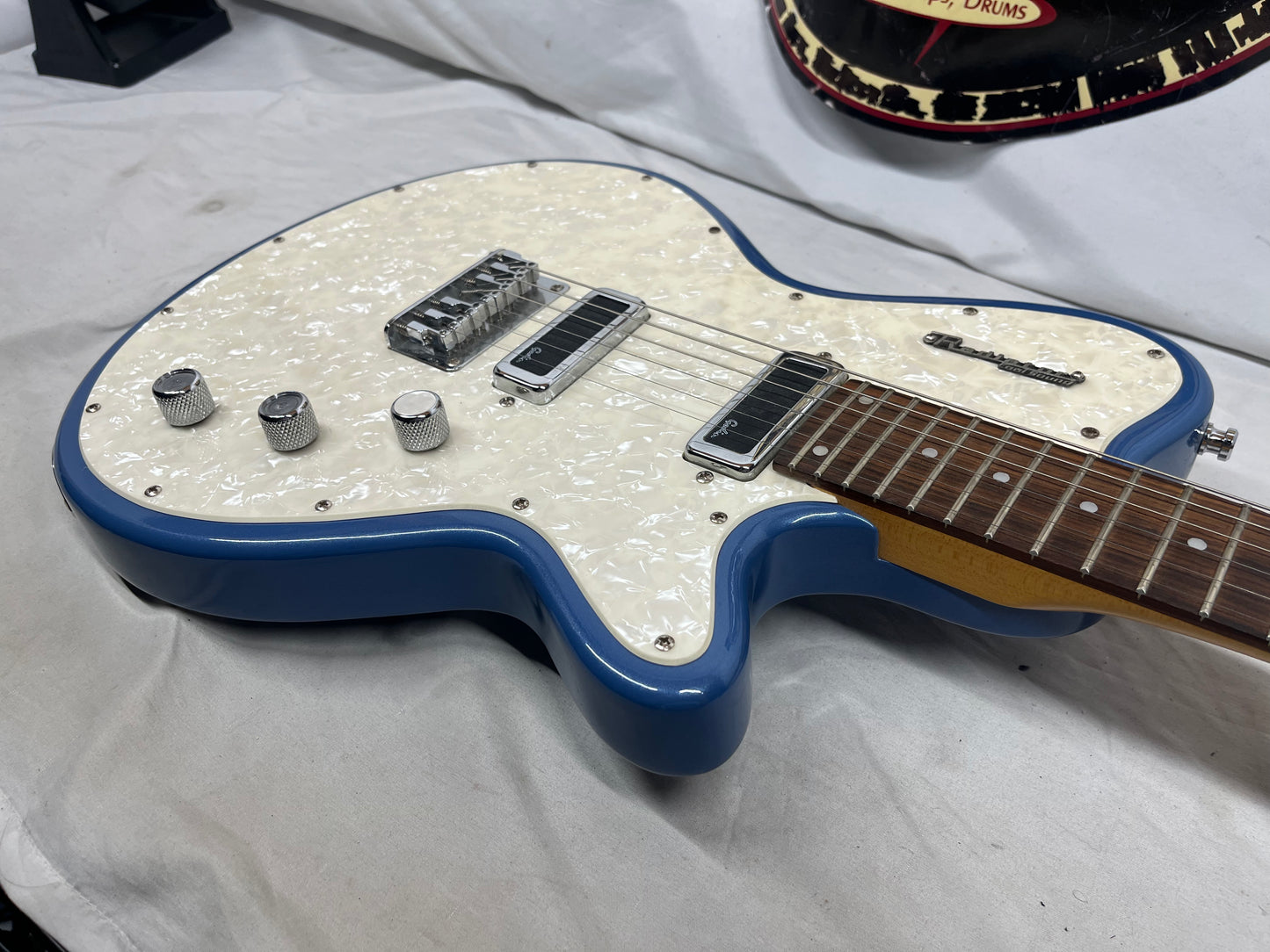 Godin Radiator Singlecut Electric Guitar