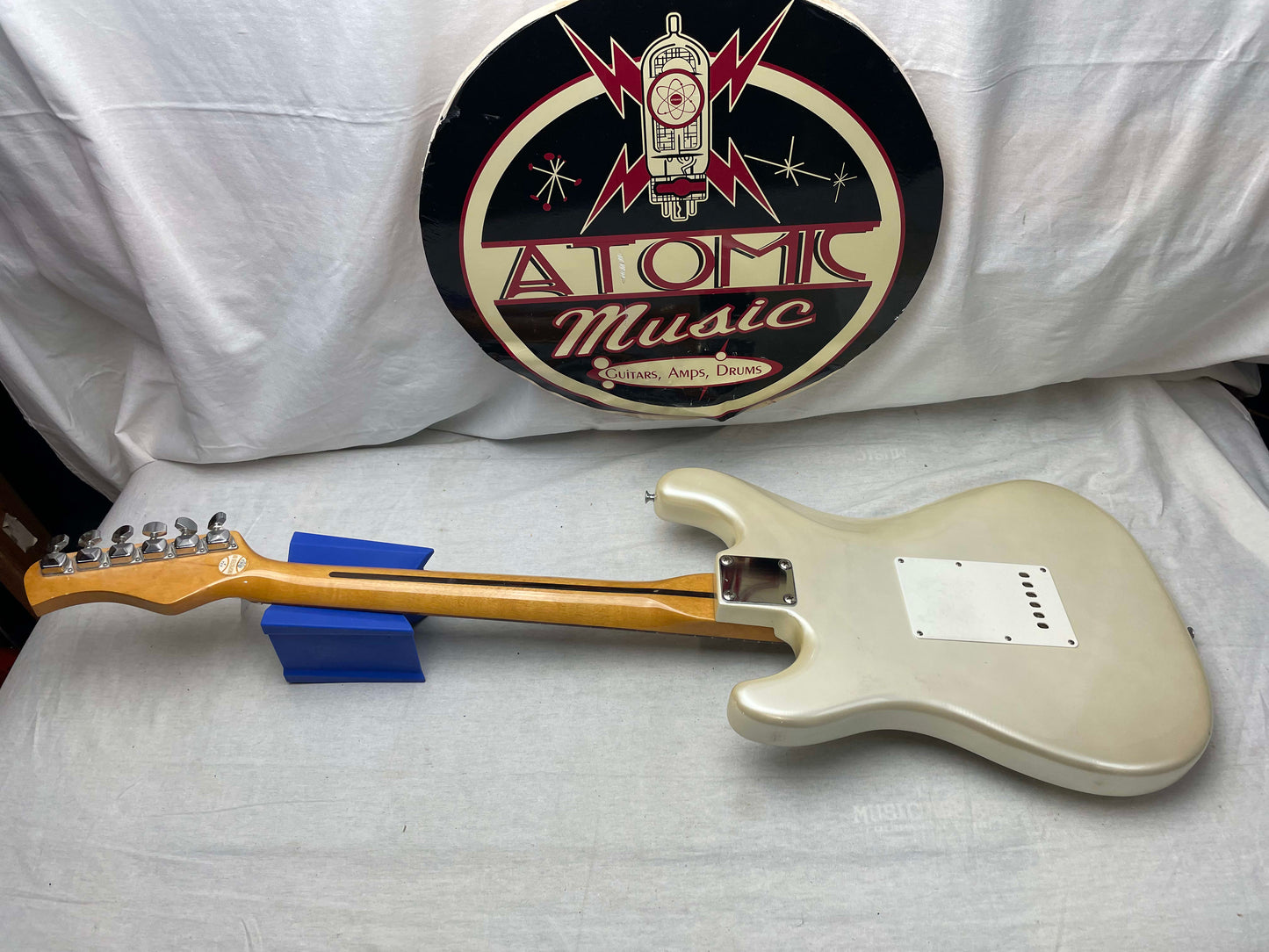 Hondo H76 h 76 S-Style Guitar 1986