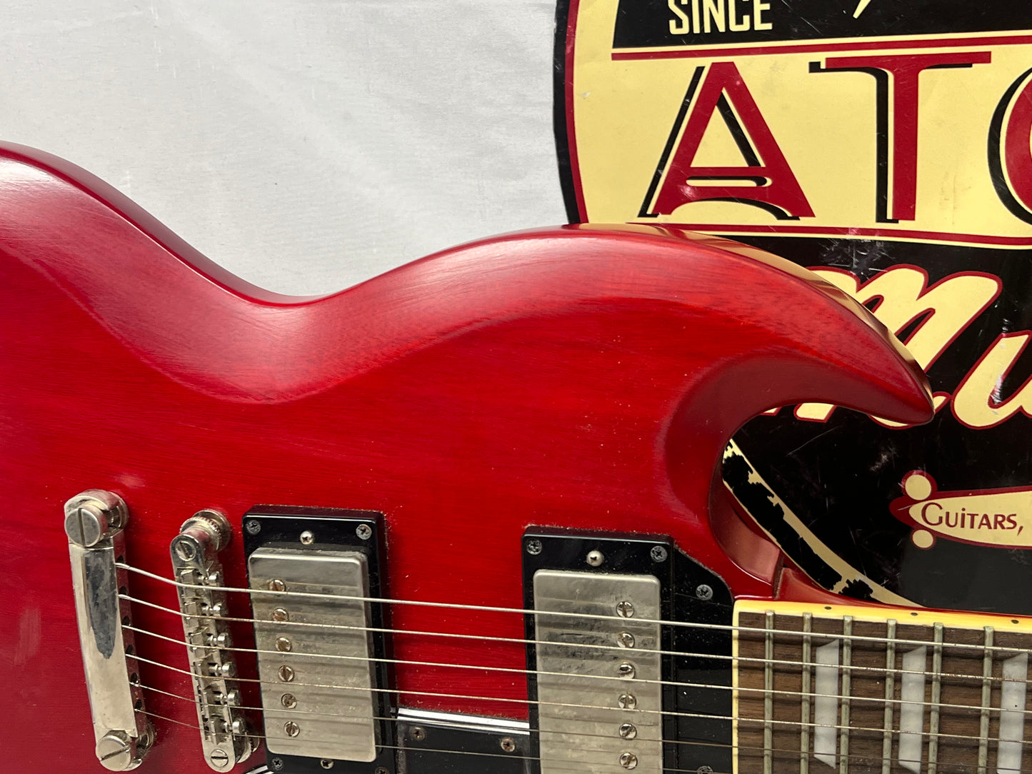 Epiphone 1961 Les Paul SG Standard - Aged Cherry with Case