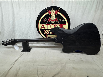 Dunable Yeti Bass VI 6-string Bass Guitar with Case