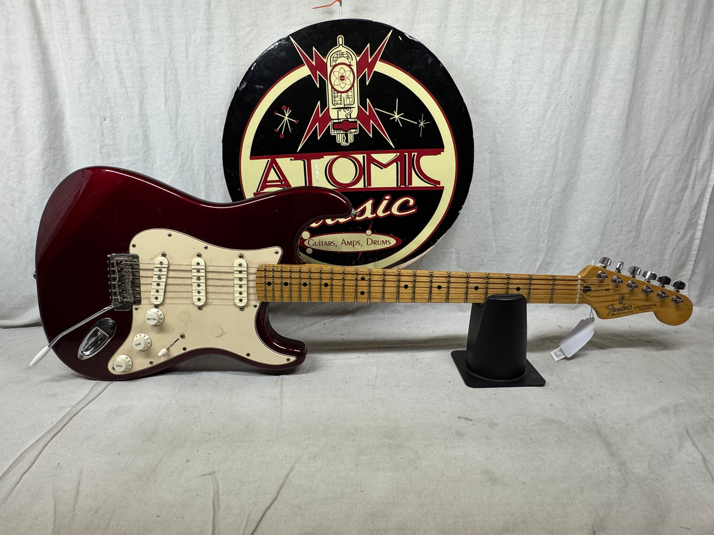 Fender Parts Stratocaster Guitar - 2005 MIM Classic Series '50s neck on ? MIM body with Lindy Fralin electronics + Case
