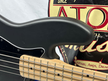 Squier Special Run Contemporary Active 4-String Electric Jazz Bass  2021