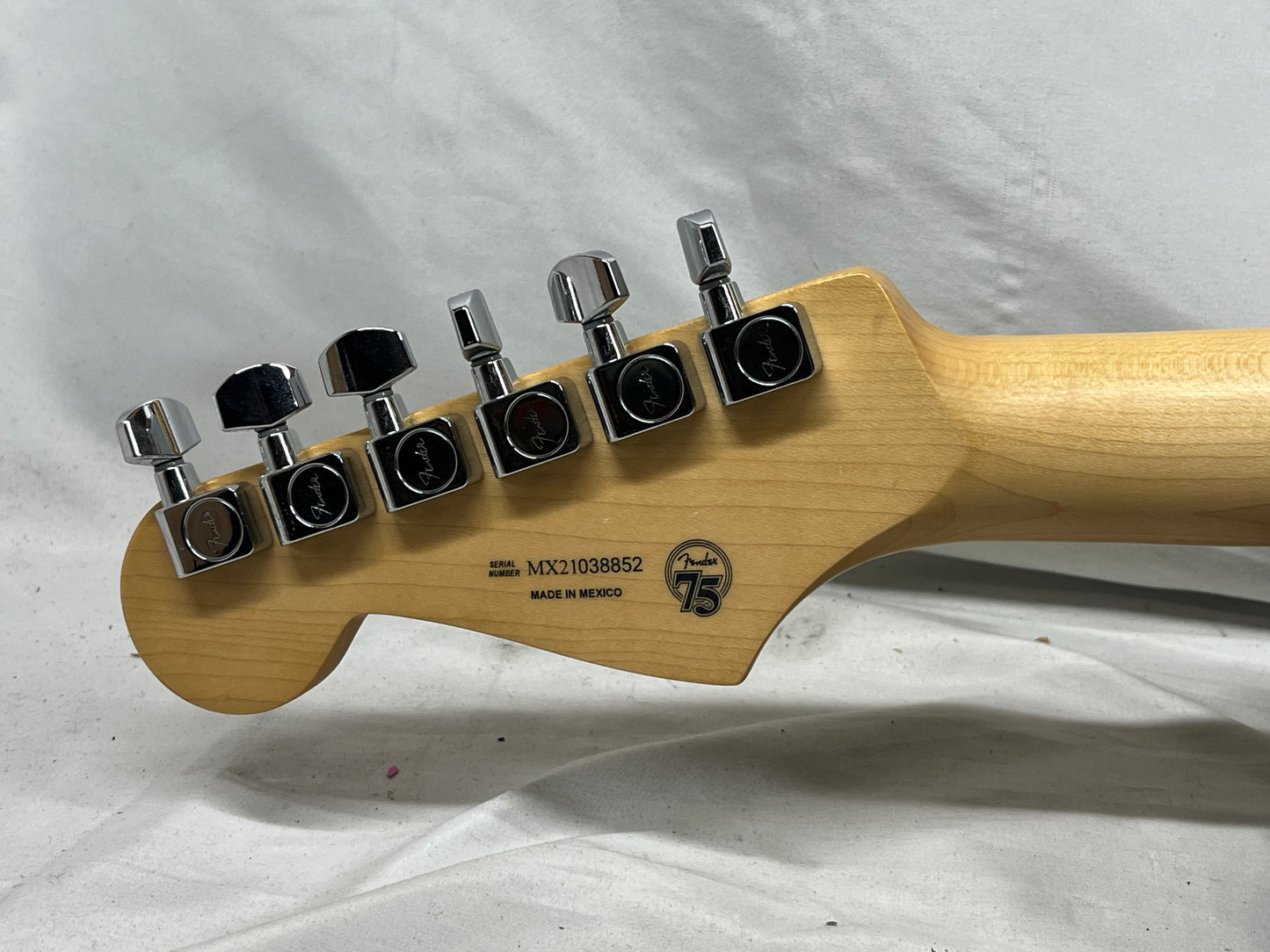 Fender Player Stratocaster Strat HSS Electric Guitar MIM - Made in Mexico - Buttercream